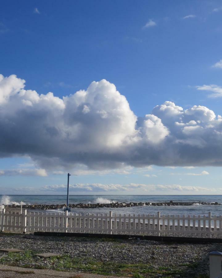Apartmán Casa Lea Ventimiglia Exteriér fotografie